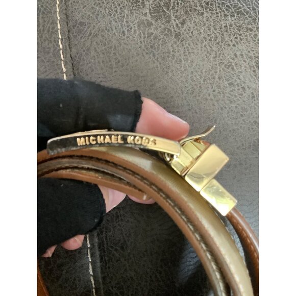Michael Kors Gold LOGO Belt Women Waist 32"-36" Reversible FLAW on Brown Side - Picture 8 of 10